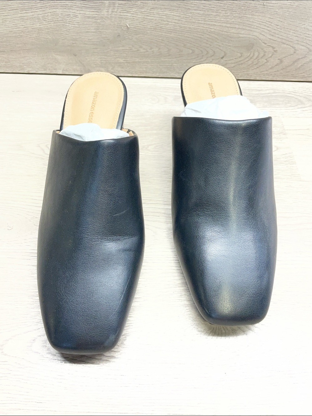 Amazon Essentials Black Slip-On Square Toe Leather Mules #1077